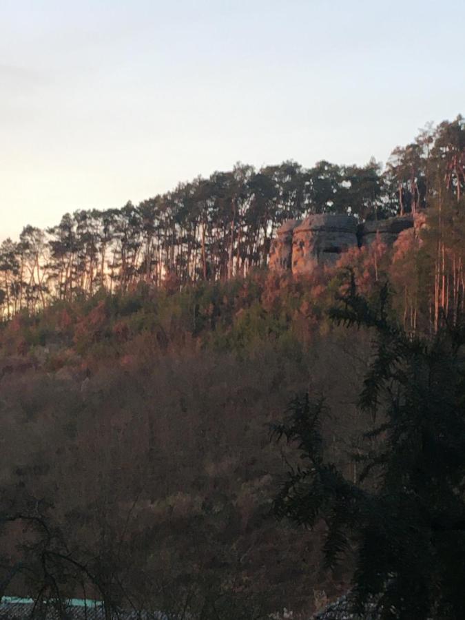 ZelizyChata U Certovych Hlav别墅 外观 照片